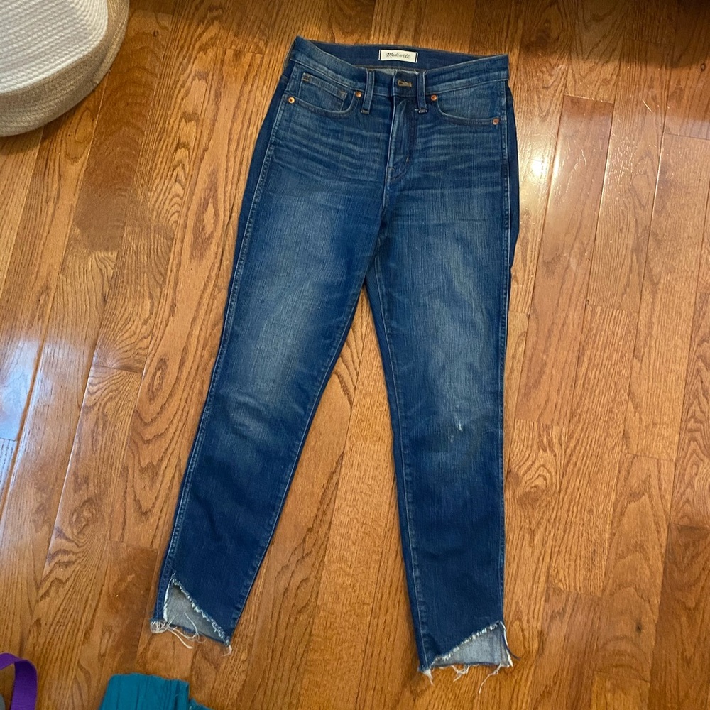 Madewell 10” high rise skinny with distressed edge